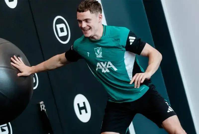 世界杯竞猜-英超争冠变数多！曼城客场挑战桑德兰，冬季转会或改写格局