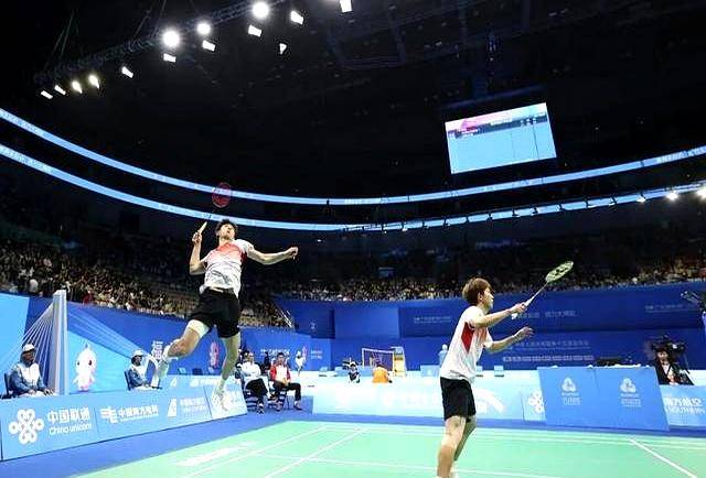 世界杯-刘阳刘毅创造历史，勇夺十五运会羽毛球男双金牌